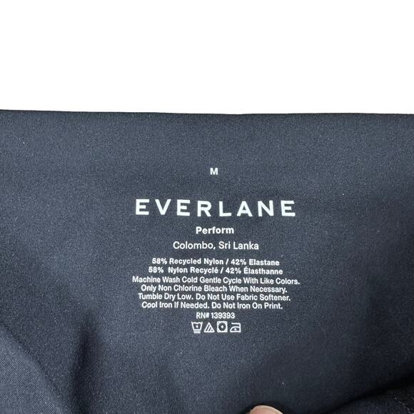 EVERLANE The Perform Legging Capri Medium Workout Gym Black Yoga Active - Picture 2 of 4